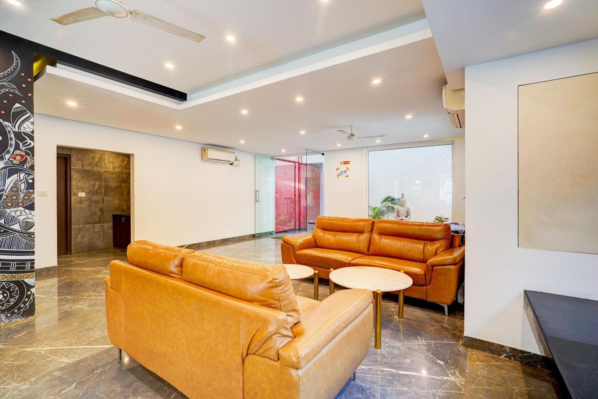 Townhouse Hebbal Bhadrappa Layout バンガロール エクステリア 写真